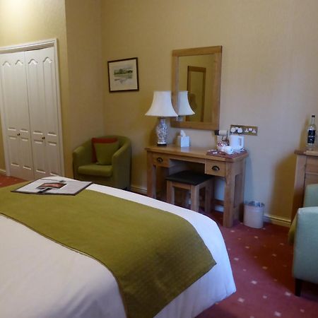Glen-Yr-Afon House Hotel Usk Esterno foto