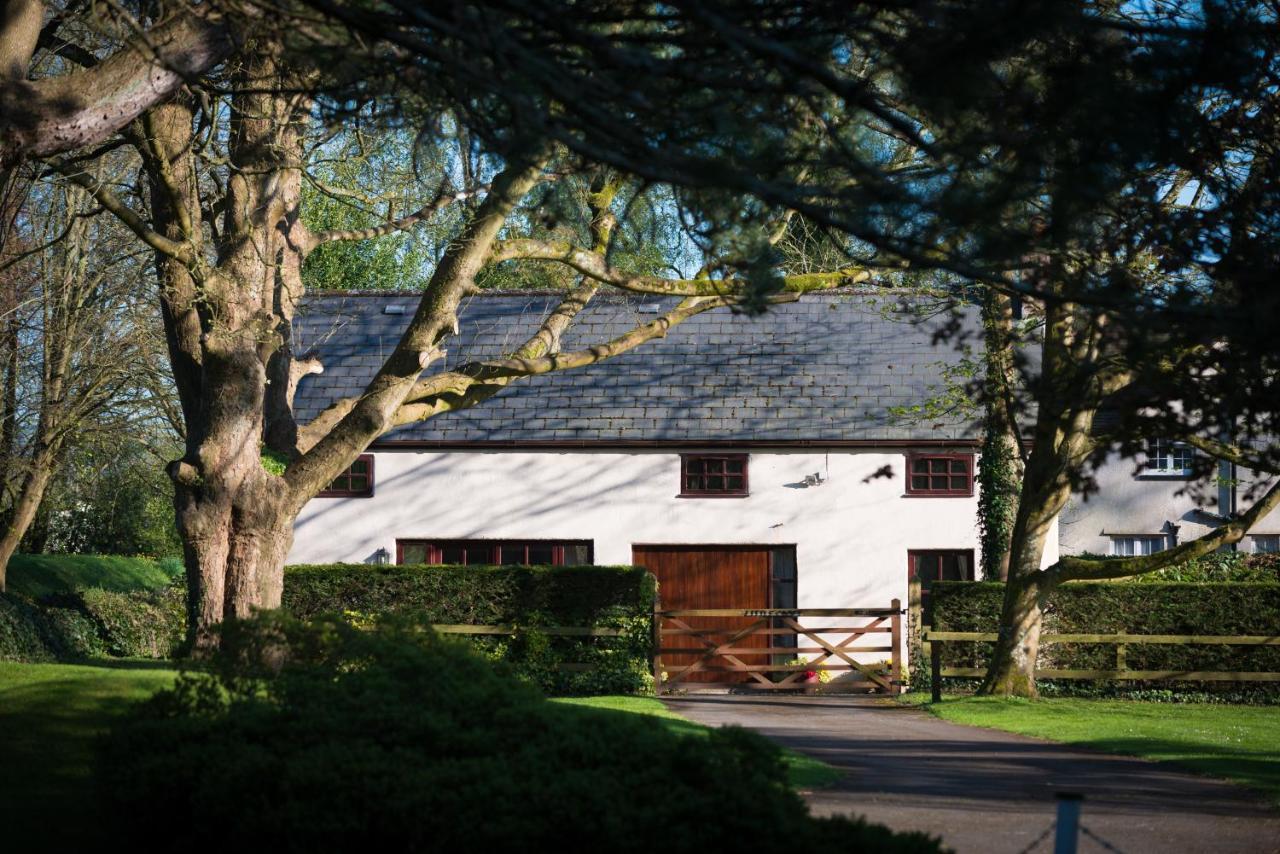 Glen-Yr-Afon House Hotel Usk Esterno foto